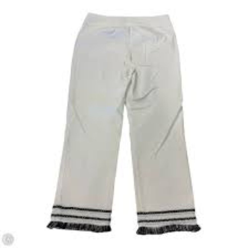 Chic White Cropped Pants with Trim Detail
